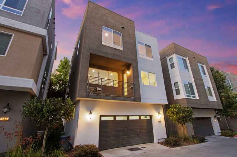 Photo of 178 Llano De Los Robles Ave SAN JOSE, CA 95136