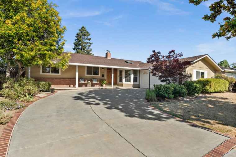 Photo of 1544 Klamath Dr SUNNYVALE, CA 94087