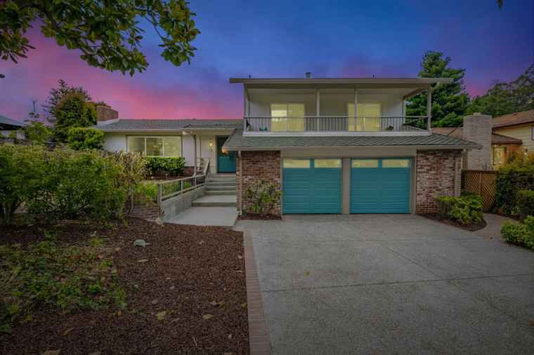 Photo of 239 Segre Pl SANTA CRUZ, CA 95060