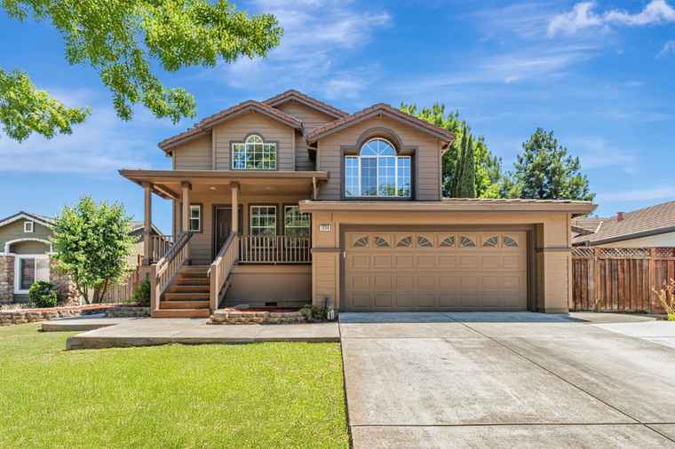 Photo of 1234 Blacksmith Dr GILROY, CA 95020