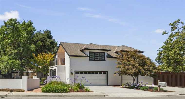Photo of 16995 Pine Way Morgan Hill, CA 95037