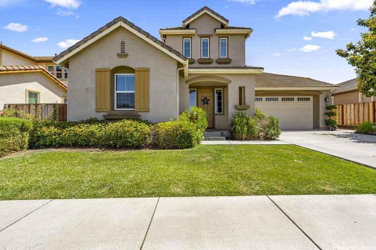 Photo of 1420 Cielo Vista Ln GILROY, CA 95020