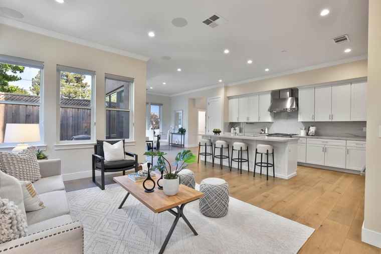 Photo of 102 Hildebrand Dr Los Gatos, CA 95032