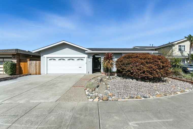 Photo of 387 Menhaden Ct FOSTER CITY, CA 94404