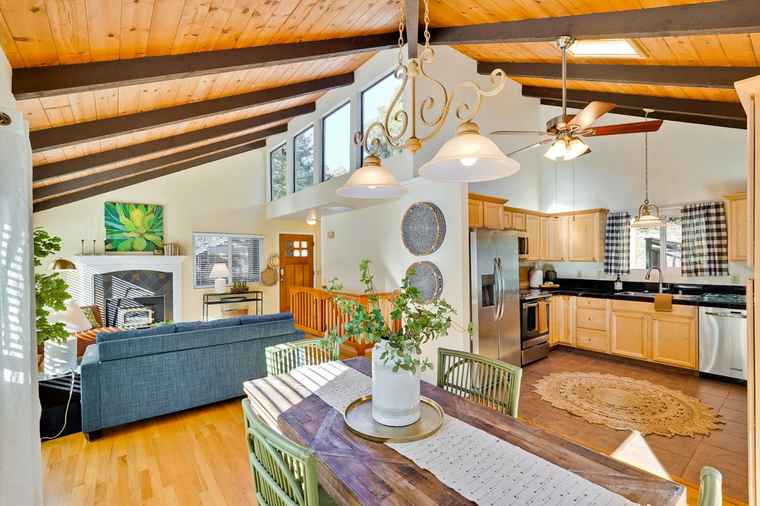 Photo of 851 Burns Ave APTOS, CA 95003