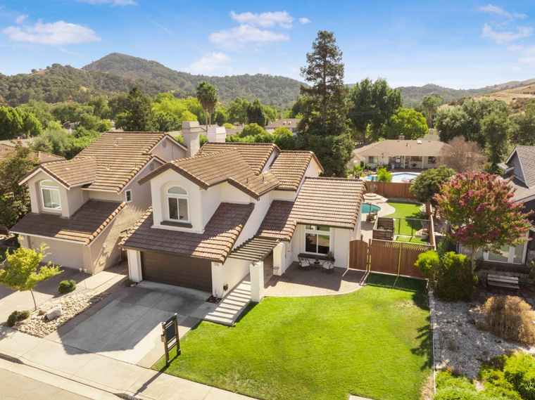 Photo of 18435 Murphy Springs Dr MORGAN HILL, CA 95037