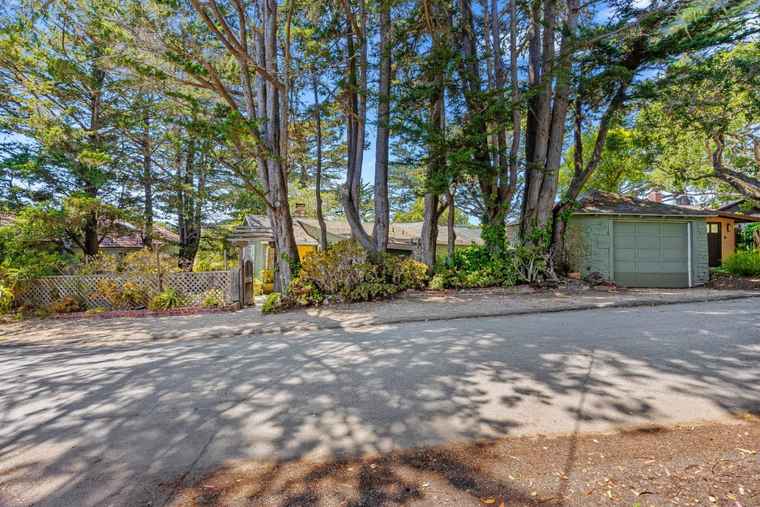 Photo of 0 Santa Fe 6 SW of Ocean Ave CARMEL, CA 93923