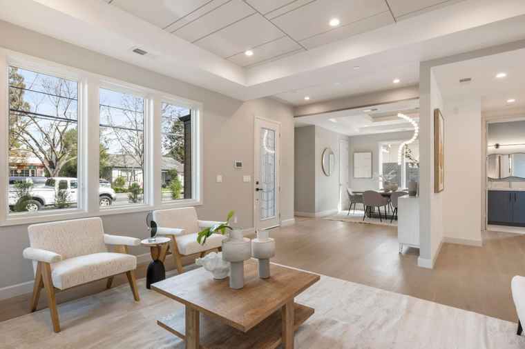 Photo of 1004 Iris St REDWOOD CITY, CA 94061
