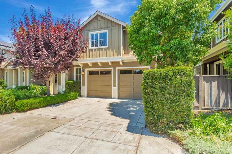 Photo of 1601 Kentfield Ave REDWOOD CITY, CA 94061