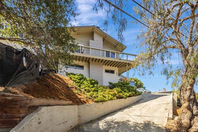 Photo of 2242 Semeria Ave BELMONT, CA 94002