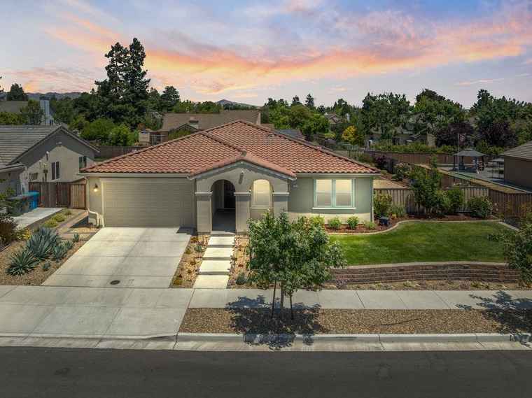 Photo of 2721 Grayson St HOLLISTER, CA 95023