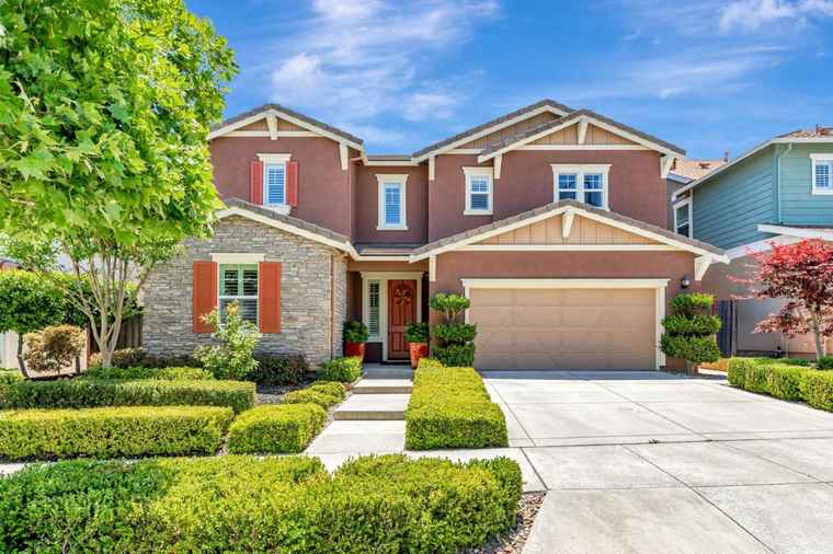Photo of 1188 Viognier Way GILROY, CA 95020