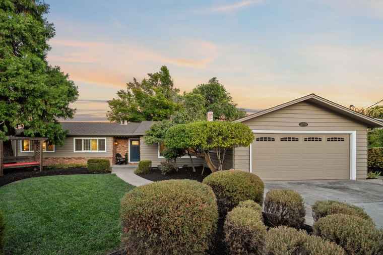 Photo of 18709 Metler Ct SARATOGA, CA 95070