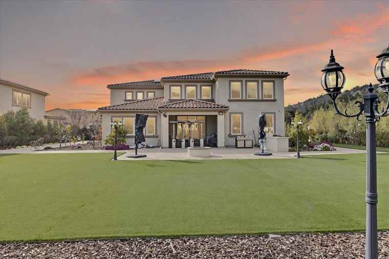 Photo of 18665 Corte Paterna MORGAN HILL, CA 95037