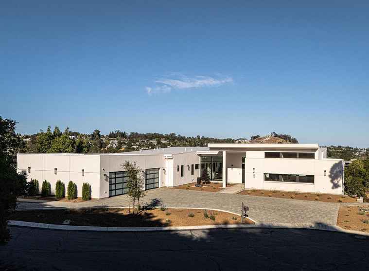 Photo of 45 Calaveras Ct Hillsborough, CA 94010