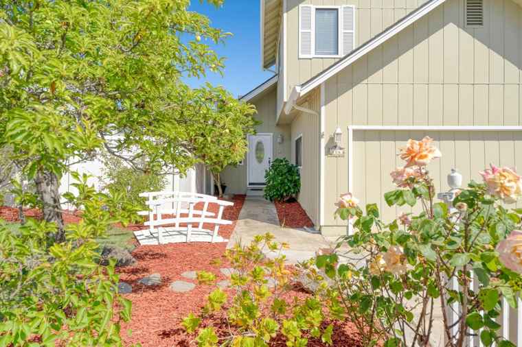 Photo of 106 Madeline Dr APTOS, CA 95003
