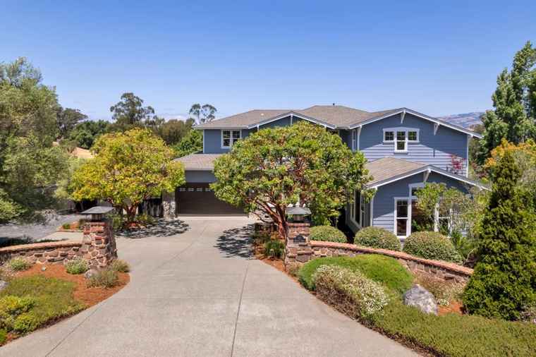 Photo of 23 Pinnacle Dr PETALUMA, CA 94952