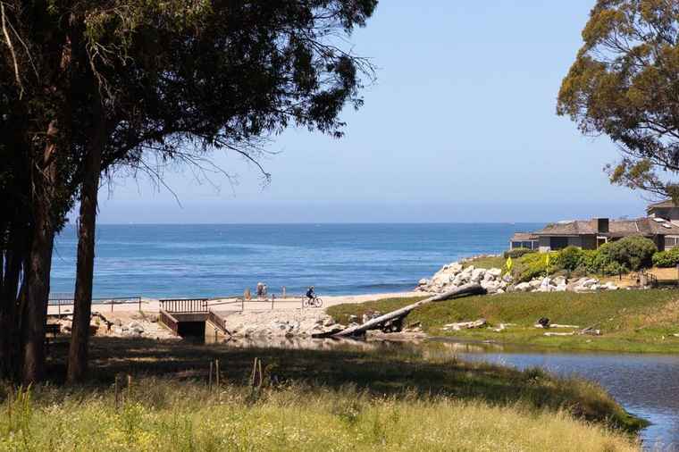 Photo of 143 Moran Way SANTA CRUZ, CA 95062