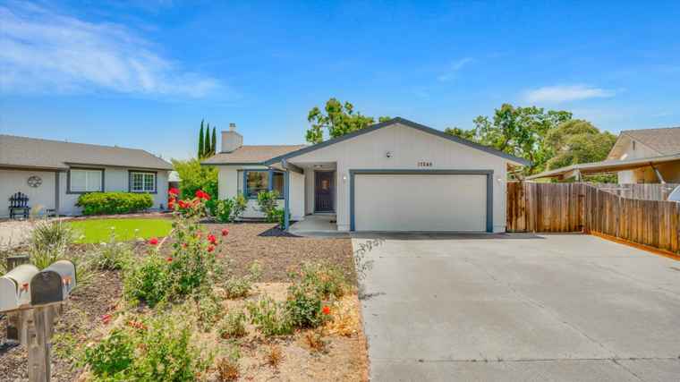 Photo of 17245 James Lex Ln MORGAN HILL, CA 95037