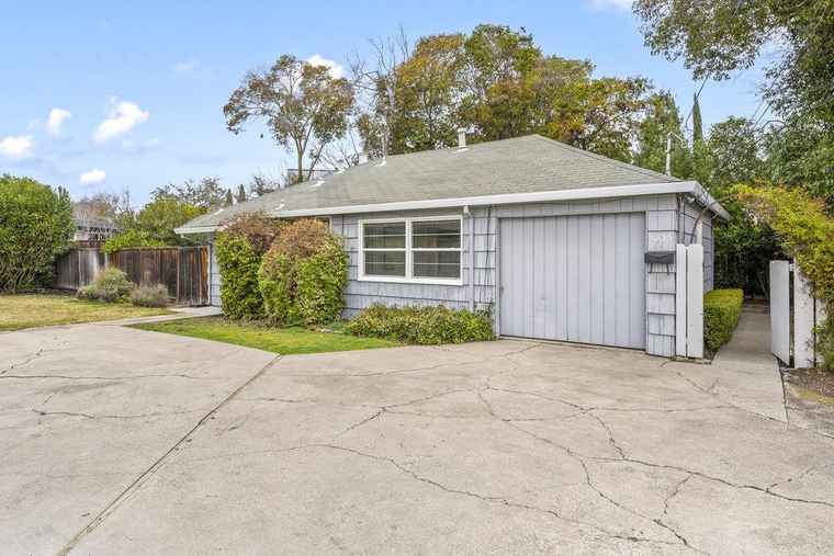 Photo of 1035-1037 Amarillo Ave PALO ALTO, CA 94303