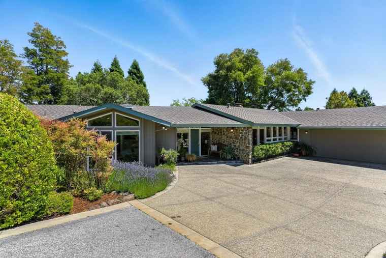 Photo of 3795 Ralston Ave HILLSBOROUGH, CA 94010