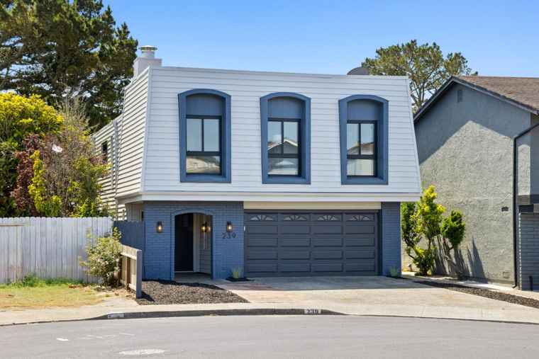 Photo of 239 Dennis Dr DALY CITY, CA 94015