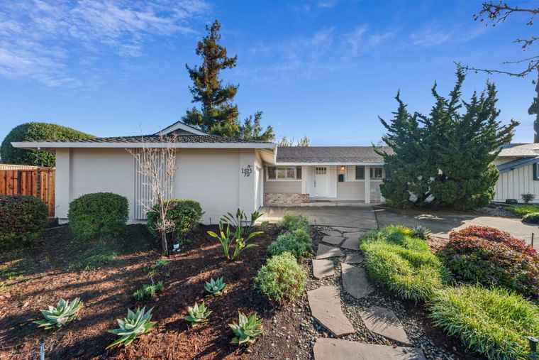 Photo of 10370 Lindsay Ave CUPERTINO, CA 95014
