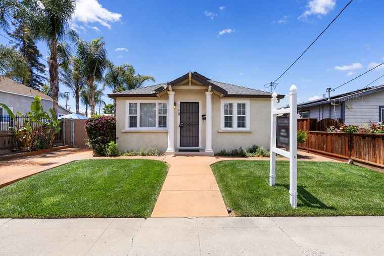 Photo of 140 Sally St HOLLISTER, CA 95023