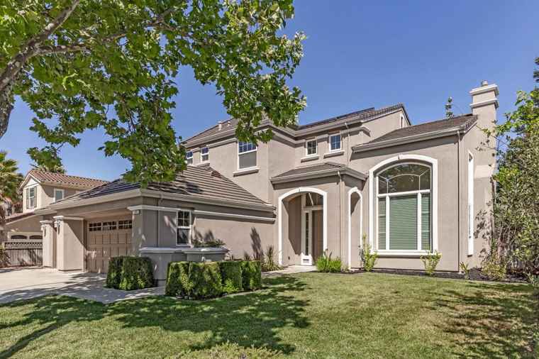 Photo of 171 Coriander Ave Morgan Hill, CA 95037