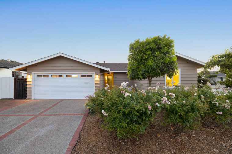 Photo of 626 Harvester Dr FOSTER CITY, CA 94404