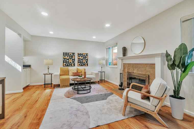 Photo of 77 Shelley Ave CAMPBELL, CA 95008