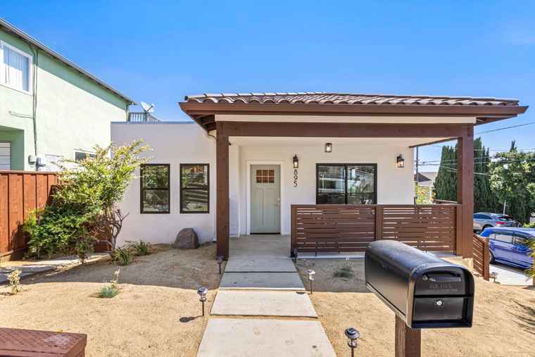 Photo of 895 Laurel Ave BELMONT, CA 94002