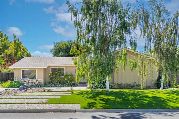 Photo of 12099 Natoma Ct SARATOGA, CA 95070