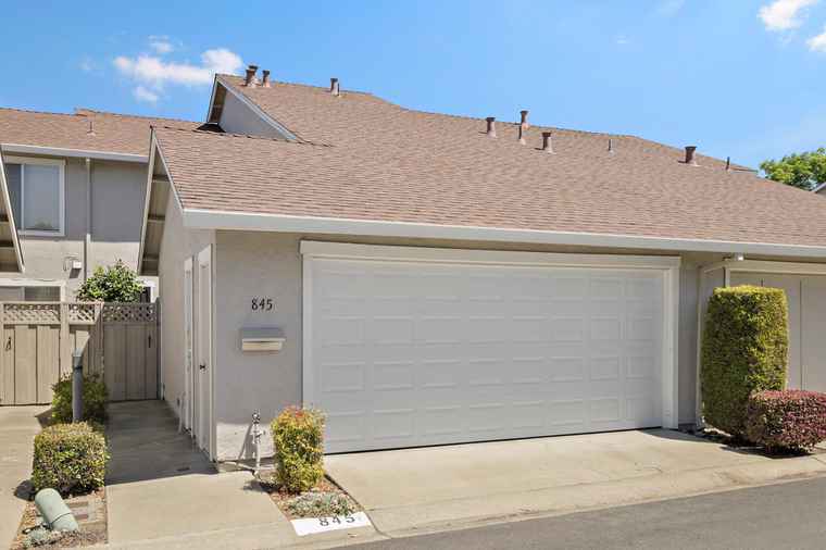 Photo of 845 Spruance Ln FOSTER CITY, CA 94404