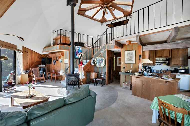 Photo of 827 Valencia Rd APTOS, CA 95003