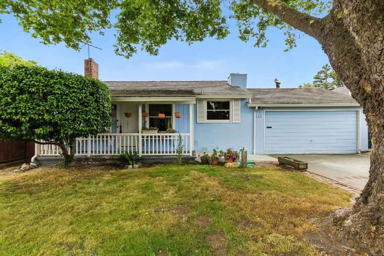 Photo of 235 Alto Loma MILLBRAE, CA 94030