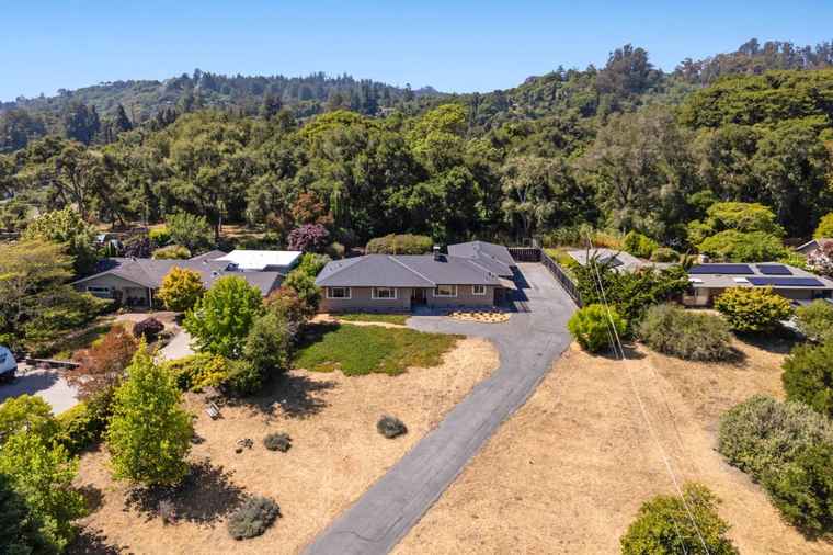 Photo of 2071 Huntington Dr APTOS, CA 95003