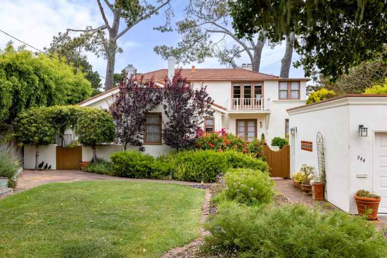 Photo of 944 Bayview Ave PACIFIC GROVE, CA 93950