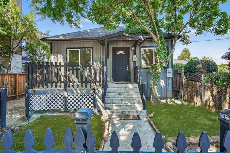 Photo of 335 N Delaware St SAN MATEO, CA 94401
