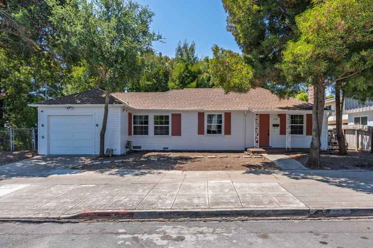 Photo of 774 Chestnut St SAN CARLOS, CA 94070
