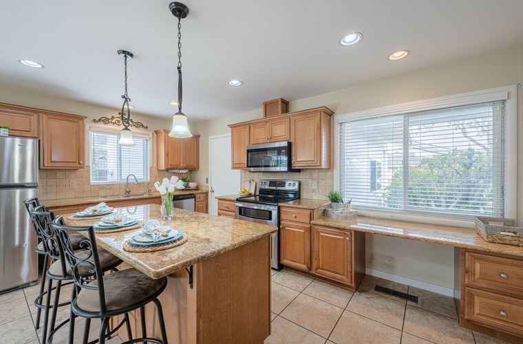 Photo of 914 Junipero Way SALINAS, CA 93901