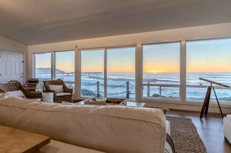 Photo of 236 Shoreview Ave Pacifica, CA 94044