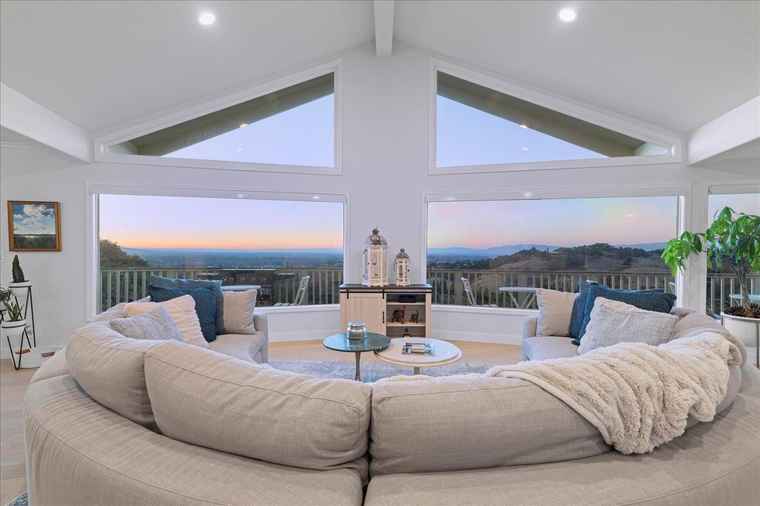 Photo of 136 Teresita Way LOS GATOS, CA 95032