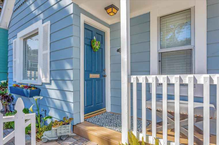Photo of 220 8th St PACIFIC GROVE, CA 93950