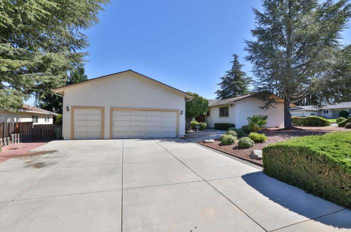 15 Rays Cir HOLLISTER CA 95023 MLS ML81944133 Redfin