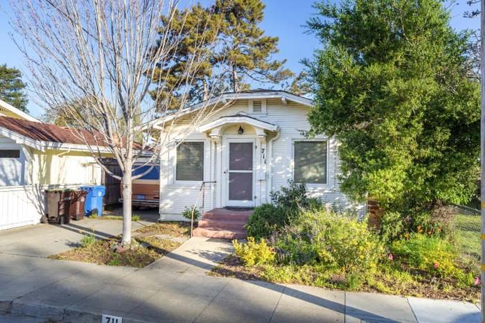 711 Broadway SANTA CRUZ CA 95062 MLS ML81645205 Redfin