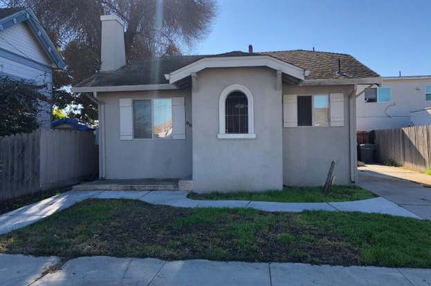407 Wilson St Salinas Ca 93901 2 Beds 1 Bath