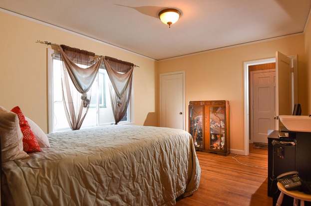 323 30th San Mateo Ca 94403 3 Beds 2 Baths