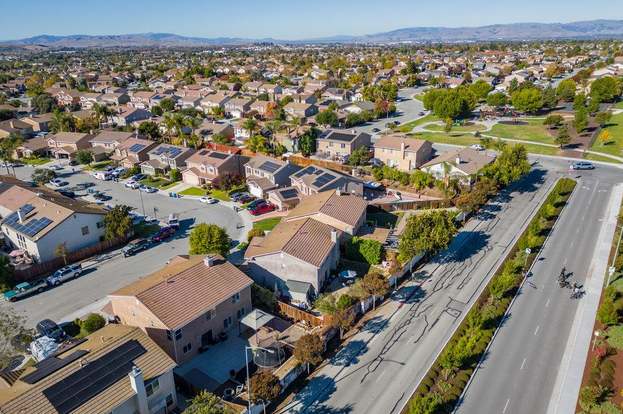 1754 Brentwood Ct HOLLISTER CA 95023 MLS ML81948398 Redfin