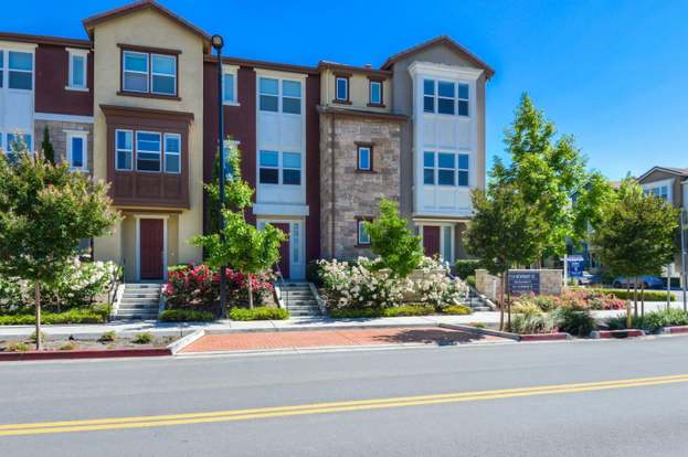 116 Newbury St Milpitas Ca 95035 Mls Ml81772712 Redfin